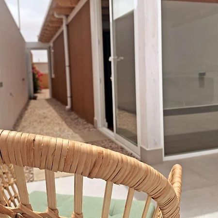 Moderna Casa De Invitados Con Terraza Y Piscina Corralejo Exterior photo